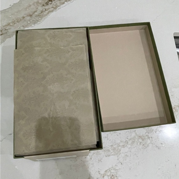 Brand New Pink Gucci woman’s slide sandal with logo rubber - Picture 7 of 8